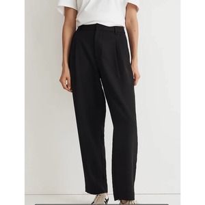 Madewell Pleated Tapered-Leg Pants in Easygoing Crepe